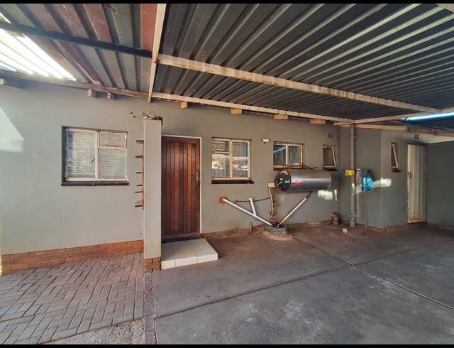 3 BEDROOM FREESTANDING FOR SALE IN RANDLESPARK